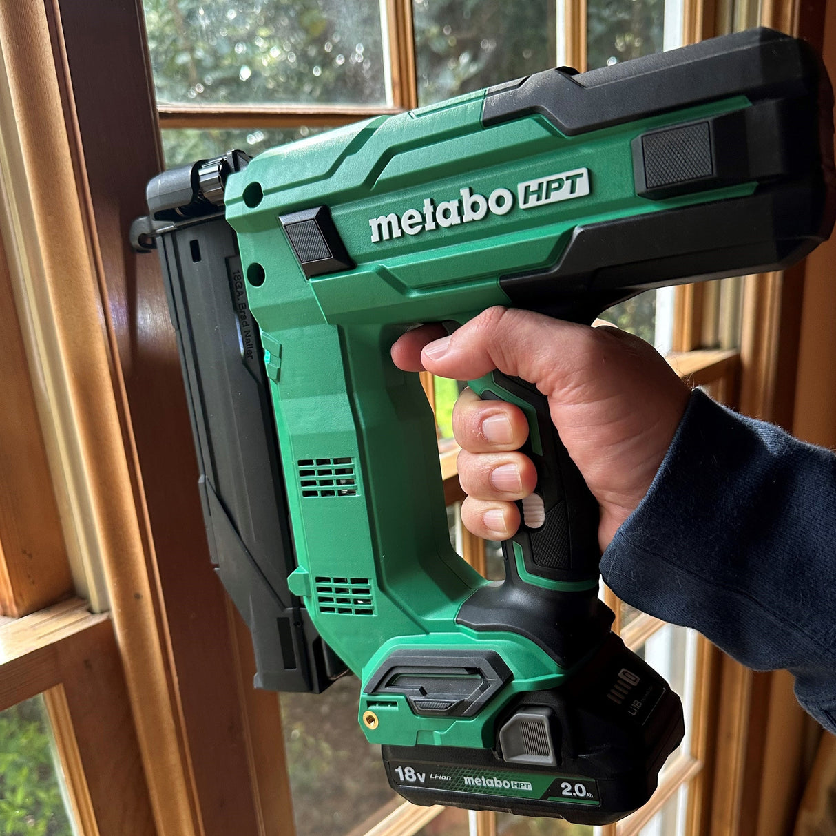 MultiVolt 2-in 18-Gauge Cordless Brad Nailer (Battery & Charger Included) NT1850DGM