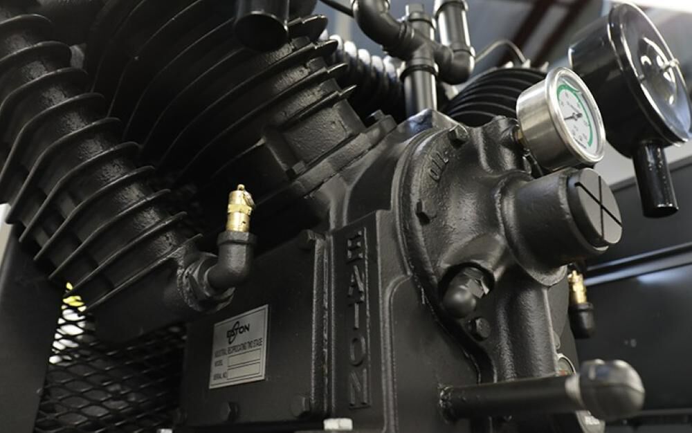 Patriot Air Compressor 80 Gallon Vertical Tank 5179112