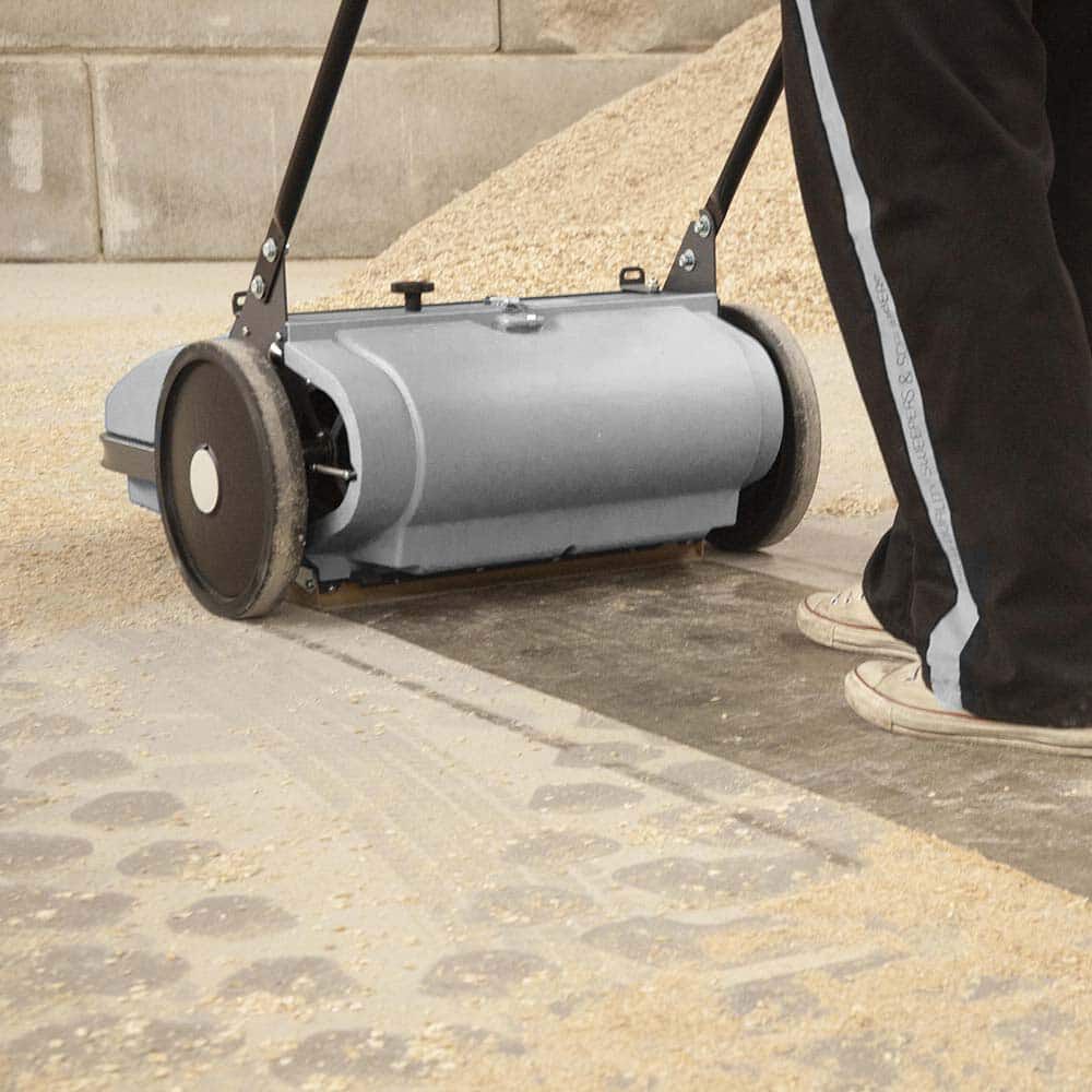 29 in Dust Free Manual Push Sweeper BGDFS29