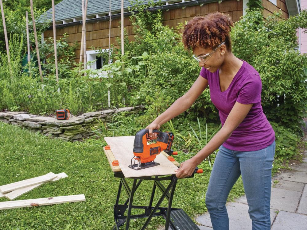 20-volt Max Variable Speed Keyless Cordless Jigsaw (Bare Tool) BDCJS20B