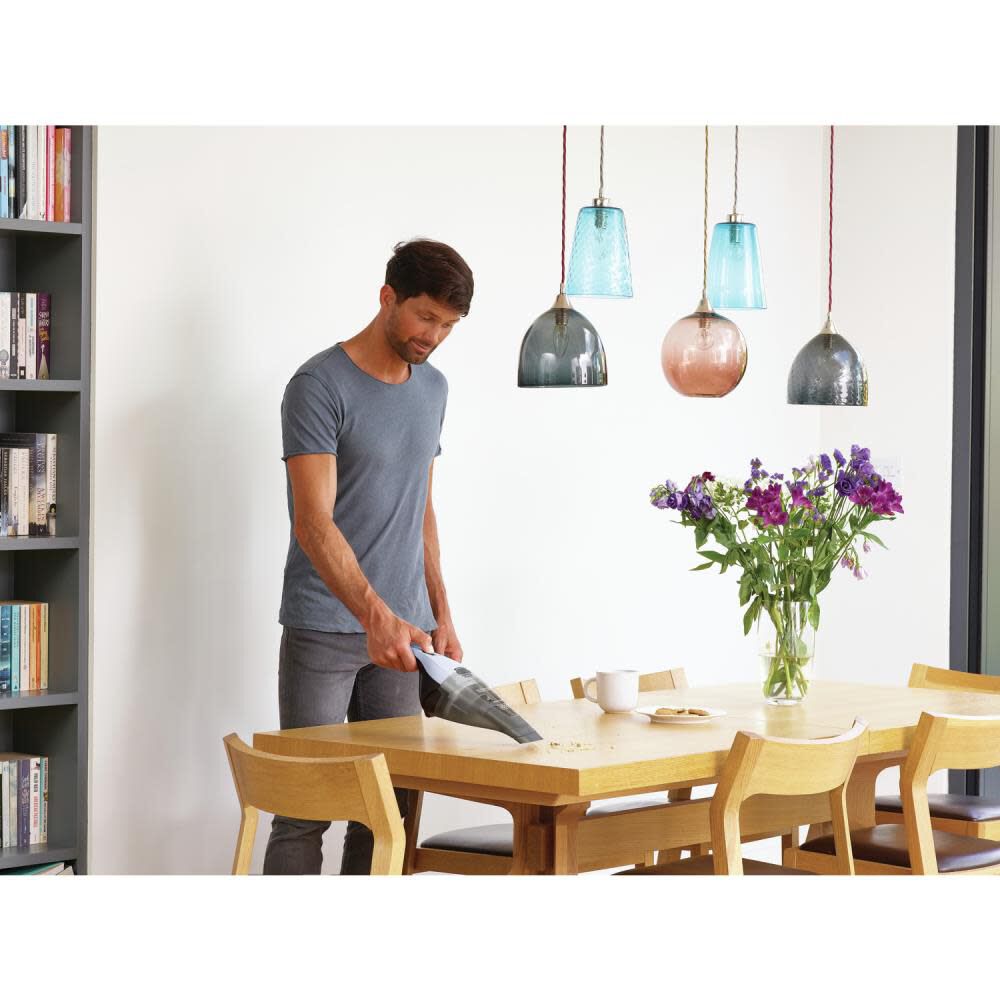 Quick Clean 7.2V Cordless Handheld Vacuum HNVC215B12