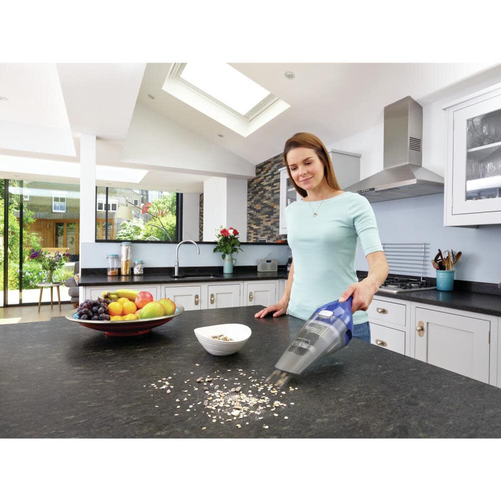 QuickClean Handheld Vacuum HNVC115J22