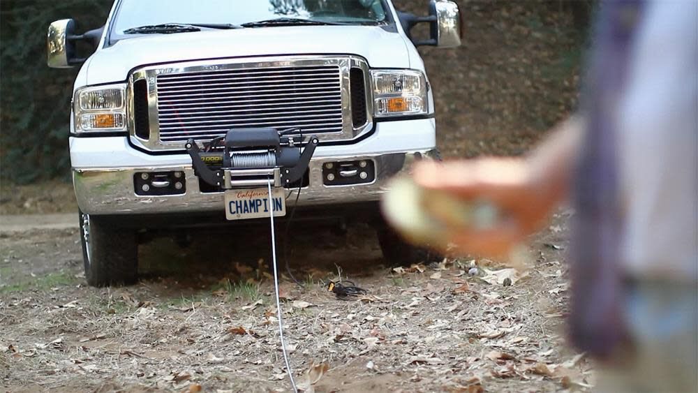 10000-Lb Truck/SUV Winch Kit with Speed Mount and Remote Control 11006