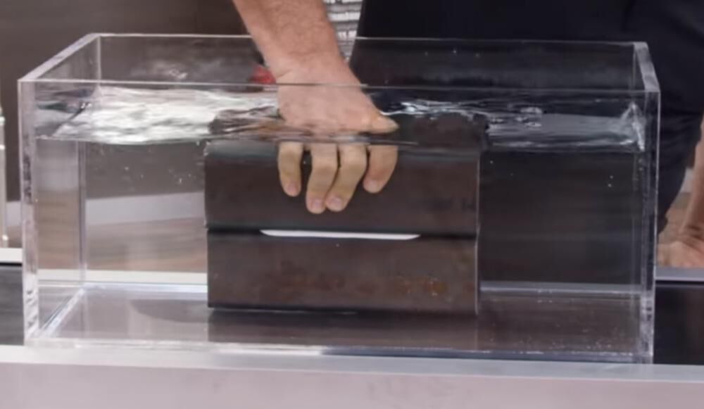 6 oz Flex Glue Rubberized Waterproof Adhesive - White GFSTANR06