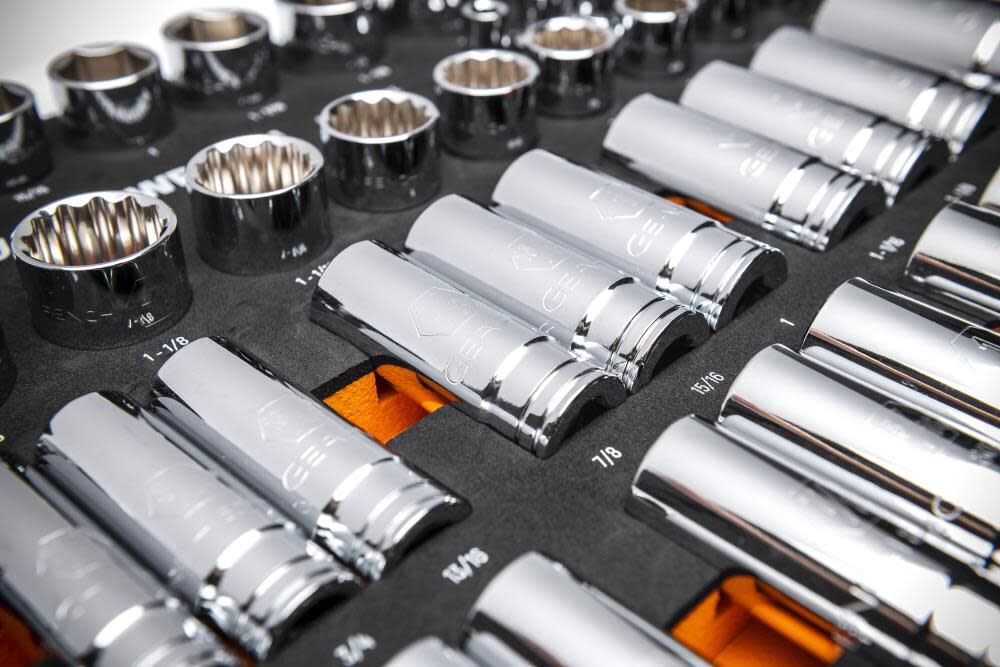 1/2 in Drive Master SAE Socket Set in Foam Storage Tray 60pc GWMSSKT12SAE