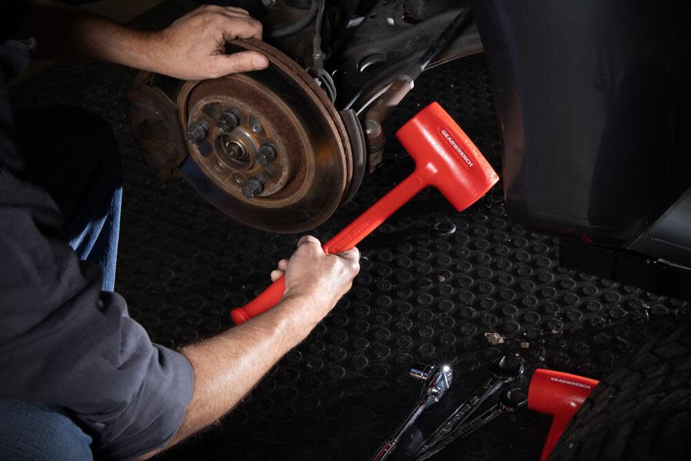 Dead Blow Hammer One-Piece Standard Head 38 oz 69-534G