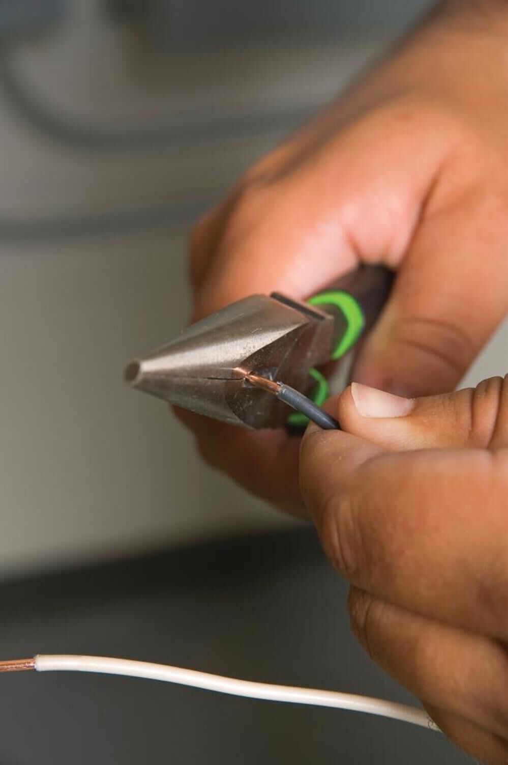 Pliers Long Nose 8-In Dip Strip 0351-08SD