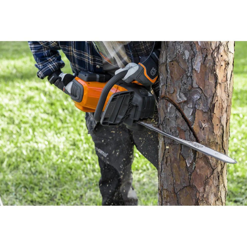 350i 18 in Bar 36V Li-Ion Battery Chainsaw Bare Tool 970 60 12- 01