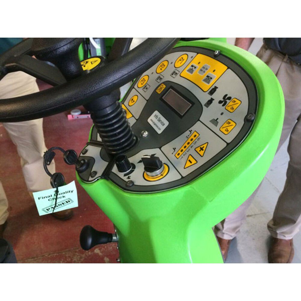 30 in 145/170 L Ride-On Scrubber Dryer CT160 CT160BT75R-325CH