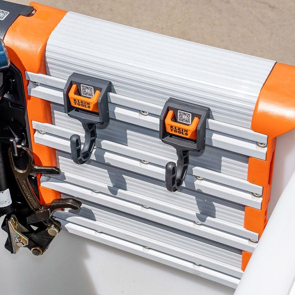 1 Man Wall Assembly Rail System BC100WA