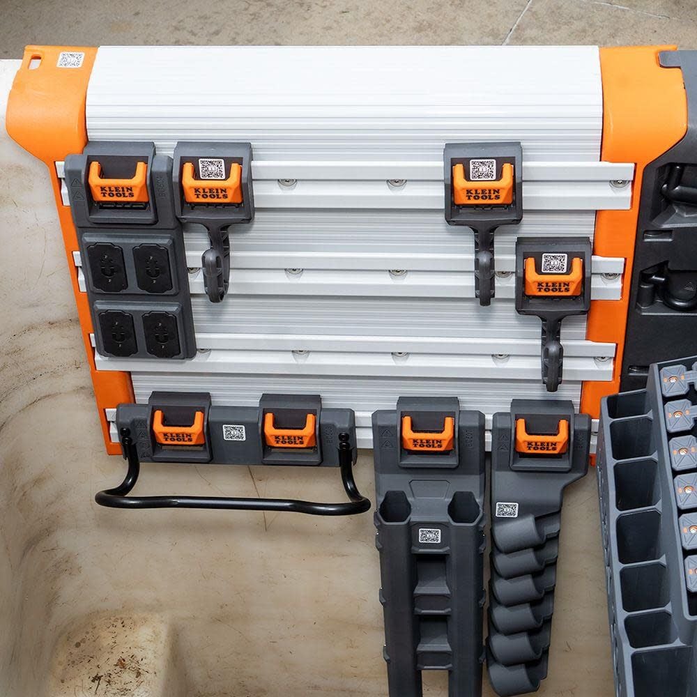 1 Man Wall Assembly Rail System BC100WA