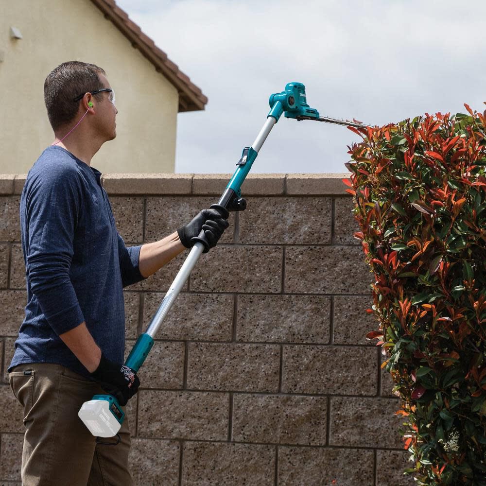 18V LXT Hedge Trimmer Lithium Ion Cordless 18in Telescoping Articulating Pole (Bare Tool) XNU05Z