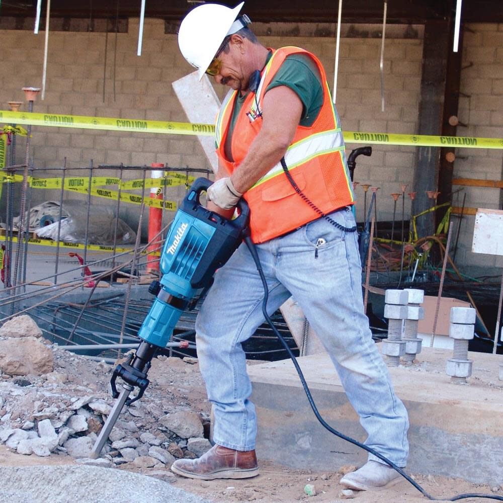 35 lb. Demolition Hammer HM1307CB