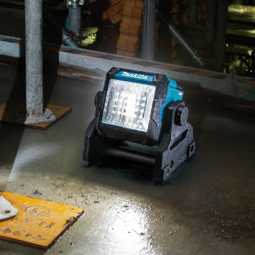 40V max XGT L.E.D. Work Light Cordless (Bare Tool) ML003G