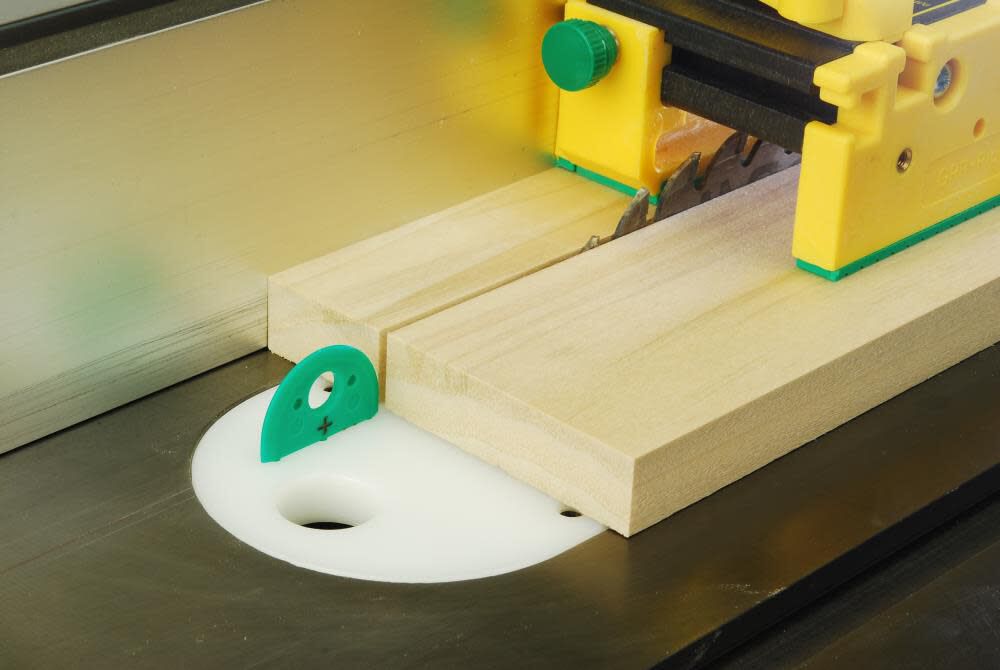 SPLITTER 1/8in SP-0125