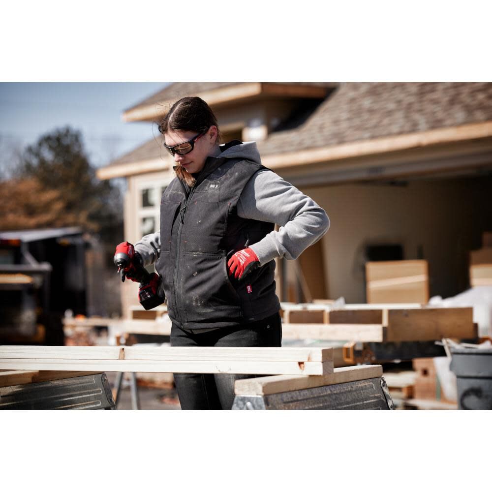 M12 Womens Heated AXIS Vest 334B-21L