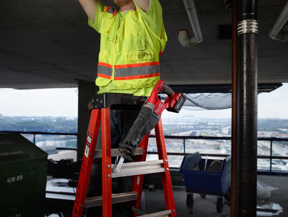 M18 FUEL SAWZALL Reciprocating Saw Kit 2720-21