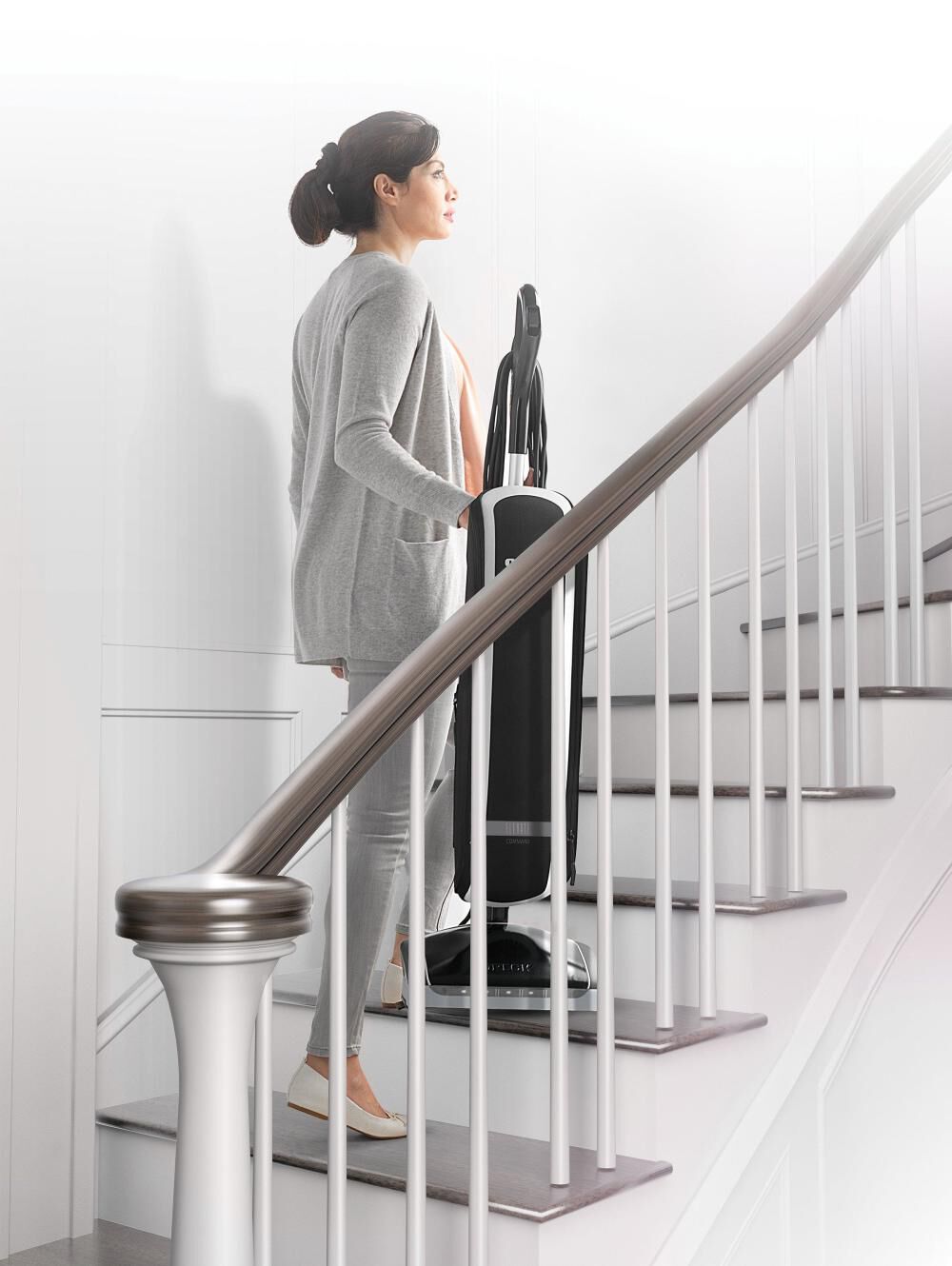 Elevate Command Vacuum for All Floor Types UK30200PC