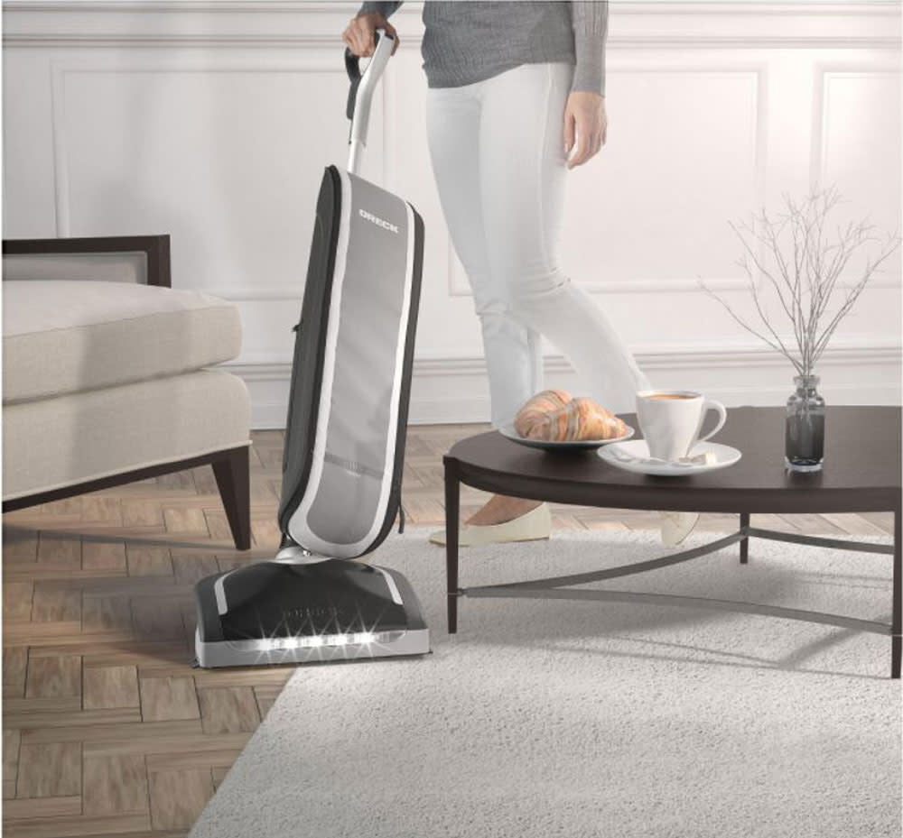 Elevate Conquer Upright Vacuum UK30300PC