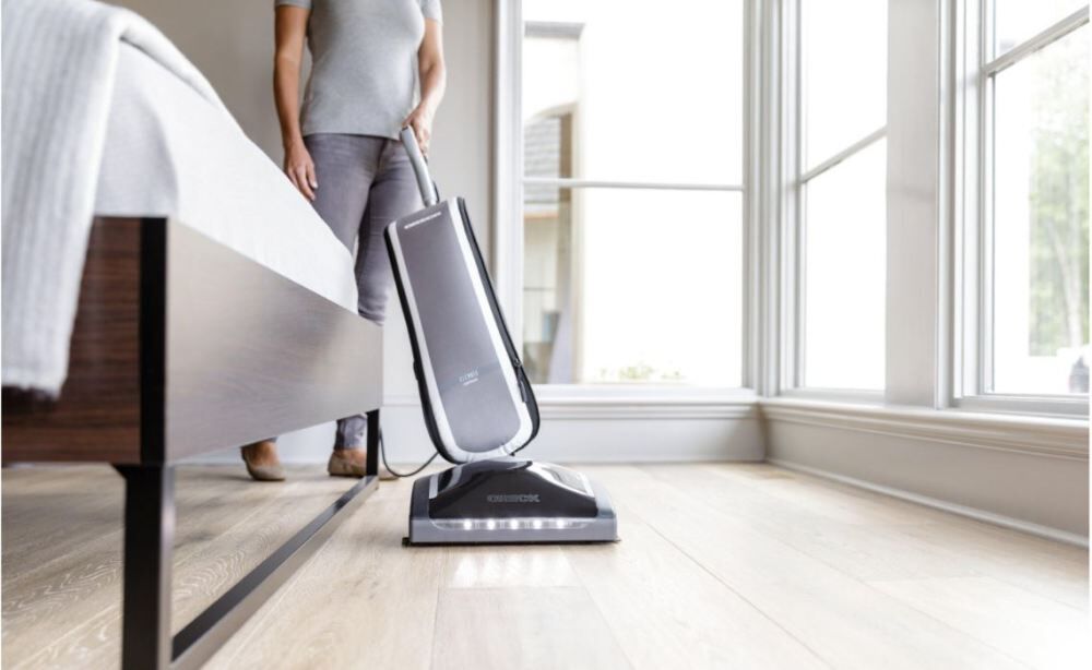 Elevate Conquer Upright Vacuum UK30300PC