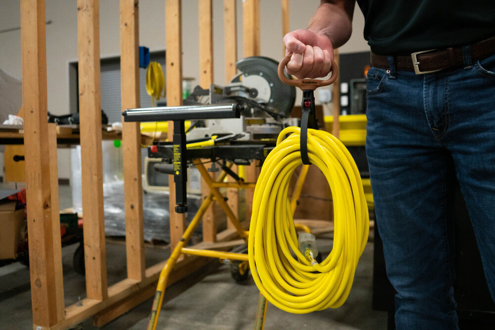 Clamp Tie Brown 3in CLPT03