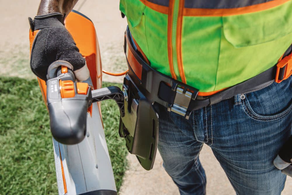 BGA 200 550 CFM 21N Cordless Handheld Blower (Bare Tool) BA01 011 5901 US