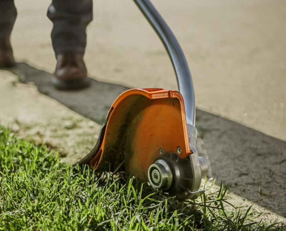 FC 56 C-E Easy2Start Edger - HomeScaper Series Edger 4144 011 1908 US