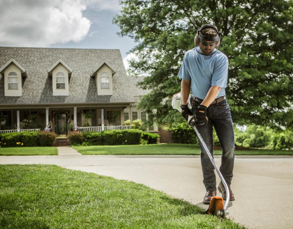 FC 56 C-E Easy2Start Edger - HomeScaper Series Edger 4144 011 1908 US