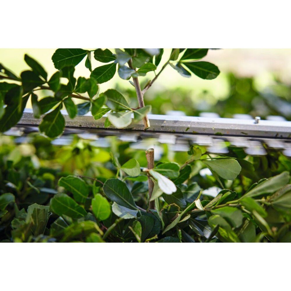 HSA 30 18 Inch Double-Side Blade Battery Hedge Trimmer Cordless Kit HA08 011 3509 US