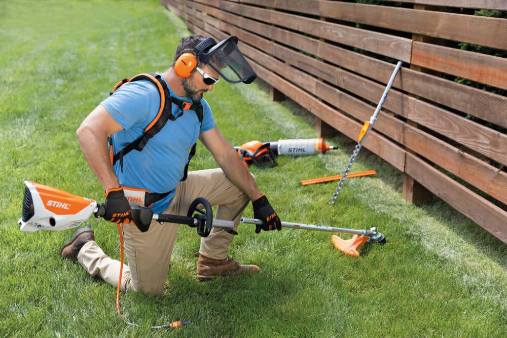 KMA 130 R Battery-Powered KombiMotor Multi-Tool Powerhead (Bare Tool) 4867 011 6821 US