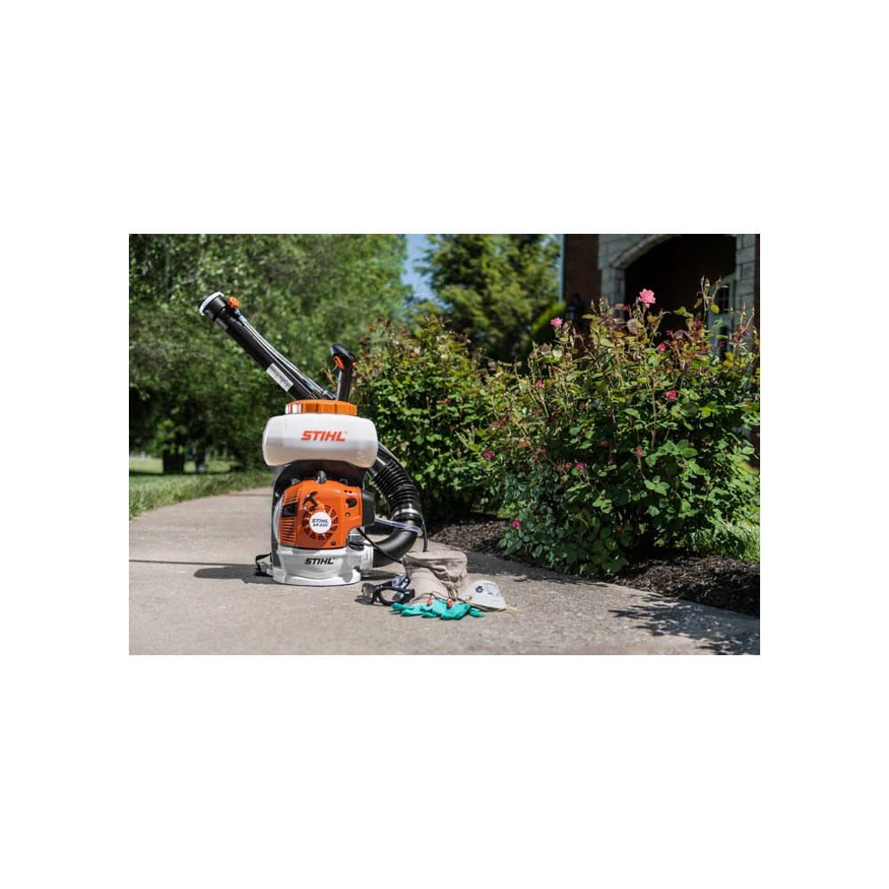 SR 200 2.1 Gallon Gas-Powered Lightweight Backpack Sprayer 4241 011 2602 US