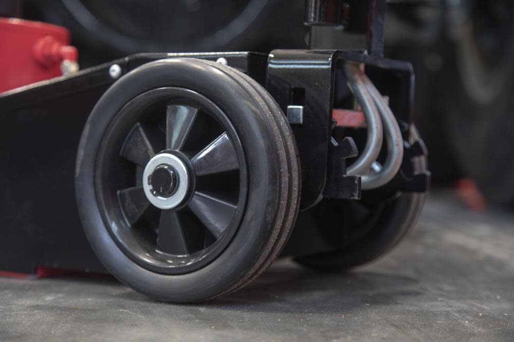 Air/Hydraulic Truck Jack 22 Ton 6822