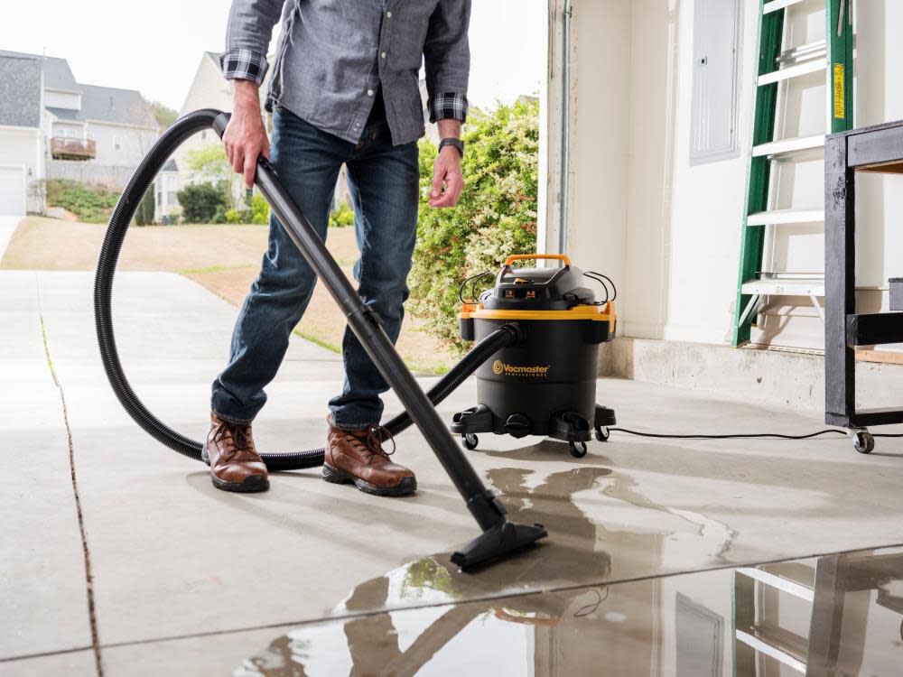 Professional 9 Gallon Wet/Dry Vac VJF912PF 0202