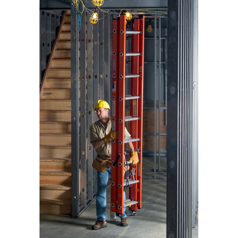 D6200-3 24-ft Fiberglass Type 1a- 300-lb Load Capacity Extension Ladder D6224-3