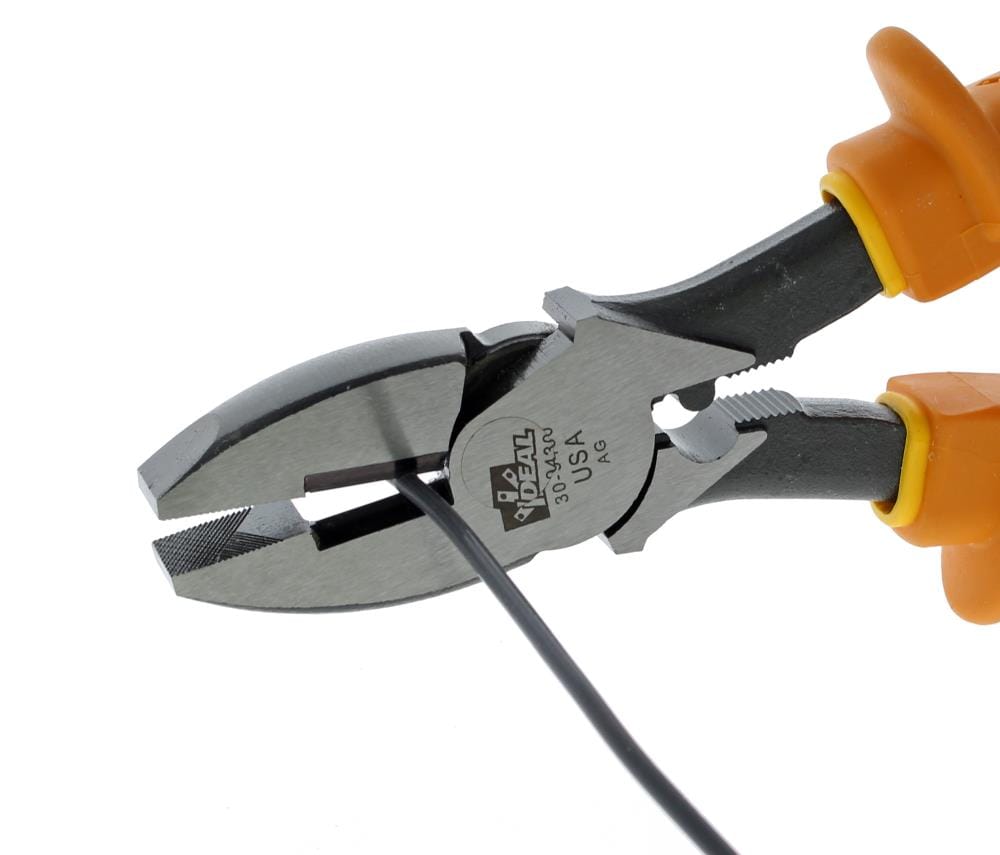 9.5-in Insulated Electrical Lineman Pliers with Wire Cutter 30-9430