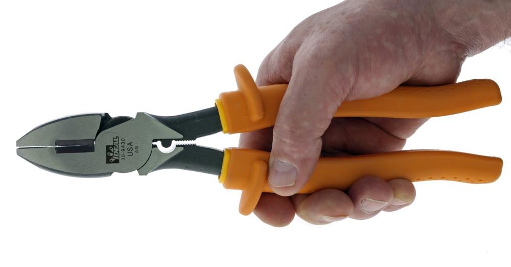 9.5-in Insulated Electrical Lineman Pliers with Wire Cutter 30-9430