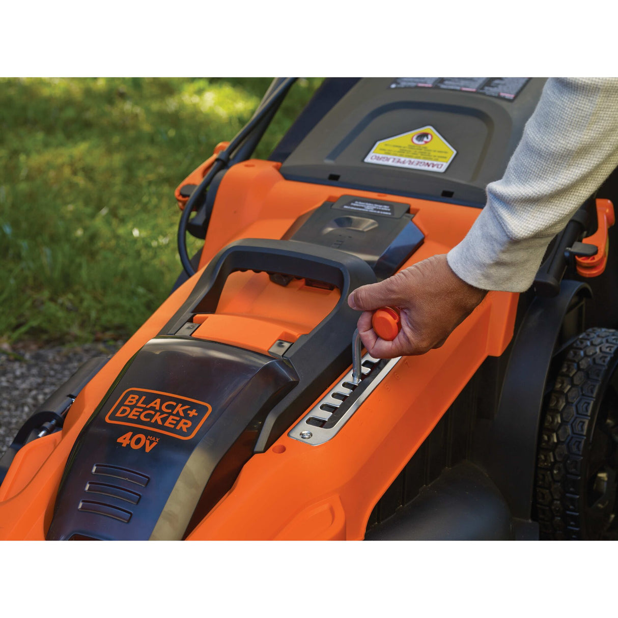 40-volt Max 20-in Cordless Push Lawn Mower 2 Ah (2-Batteries and Charger Included) CM2043C