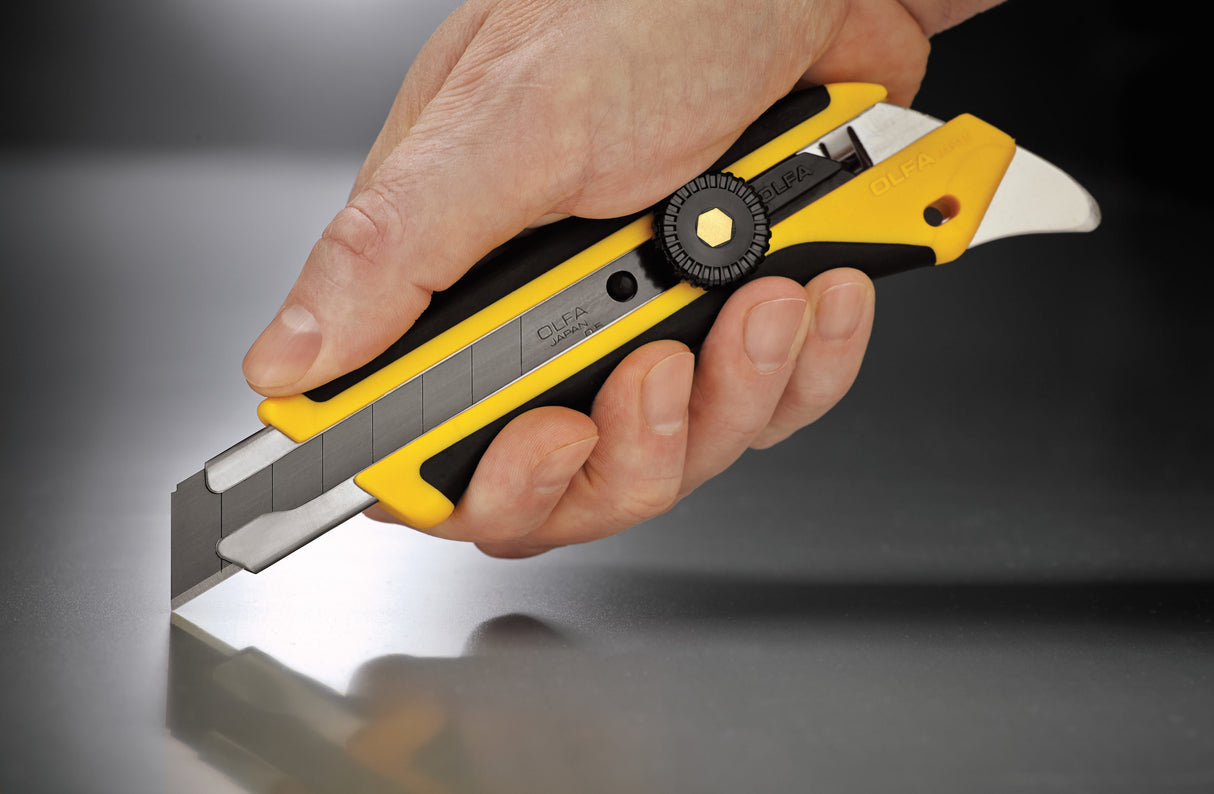 18Mm 11-Blade Retractable Utility Knife (Snap-off Blade) 1133455