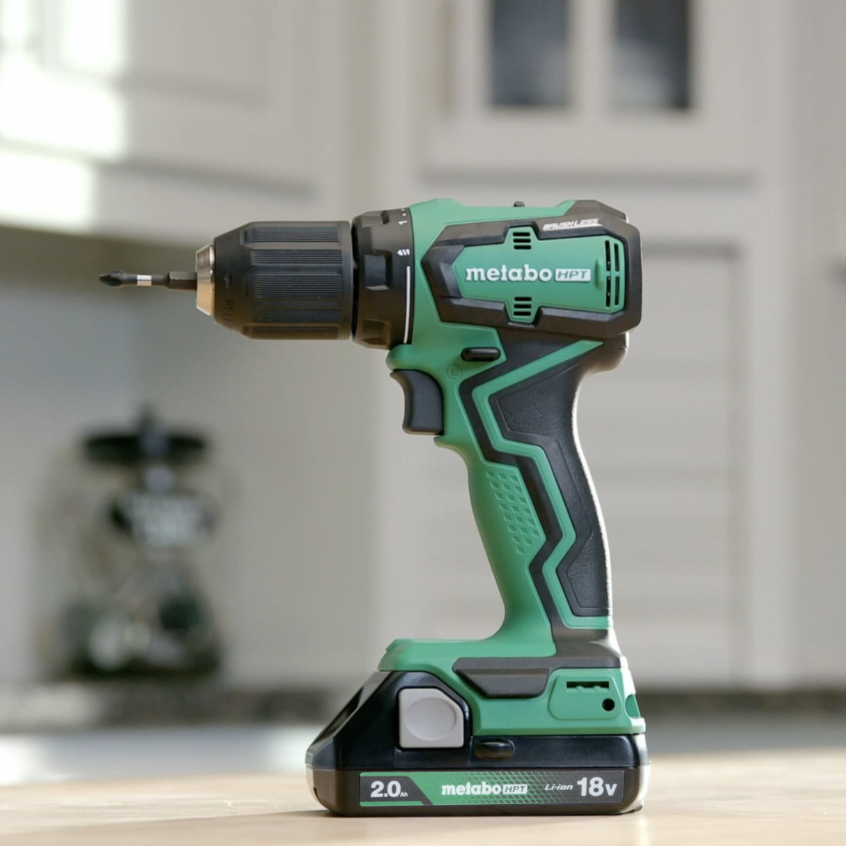 18-volt 1/2-in Keyless Brushless Cordless Drill (2-Batteries Included, Charger Included and Hard Case included) DS18DDXSM