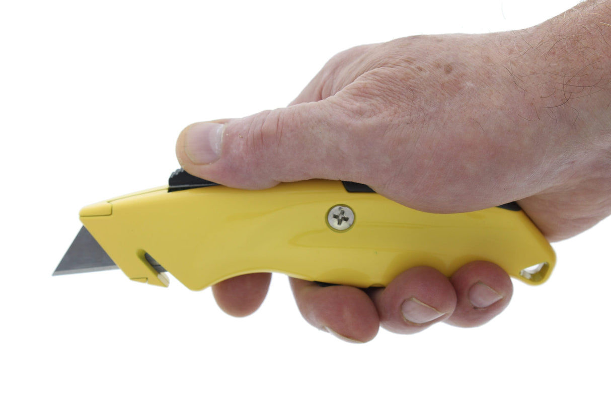 3/4-in 4-Blade Retractable Utility Knife with On Tool Blade Storage 35-300