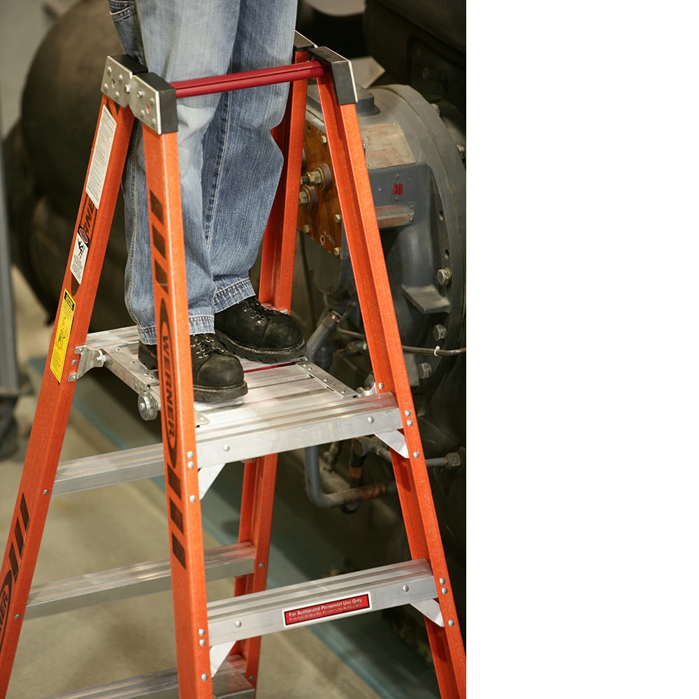 P7400 12-ft Fiberglass Type 1a- 300-lb Load Capacity Platform Step Ladder P7412