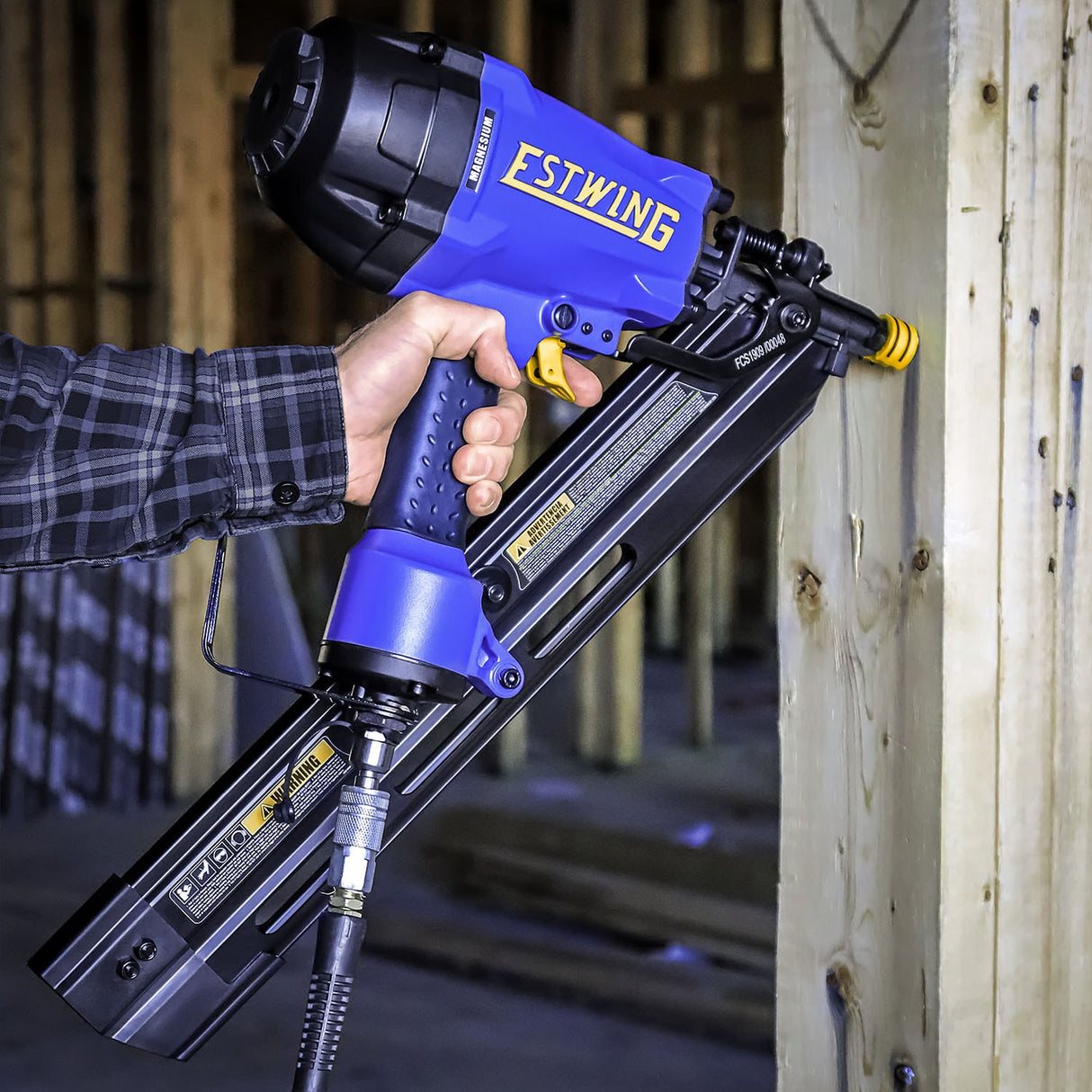 34 Degree Clipped Head 3.5-in Pneumatic Framing Nailer EFR3490