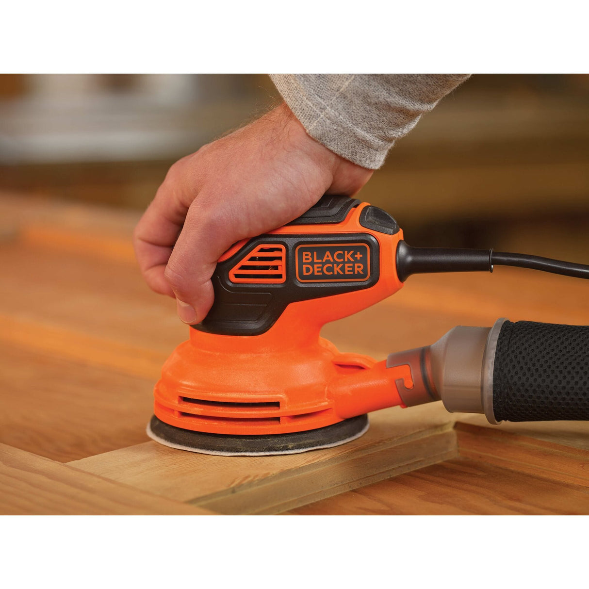 2.4-Amp Corded Orbital Sander with Dust Management BDERO600