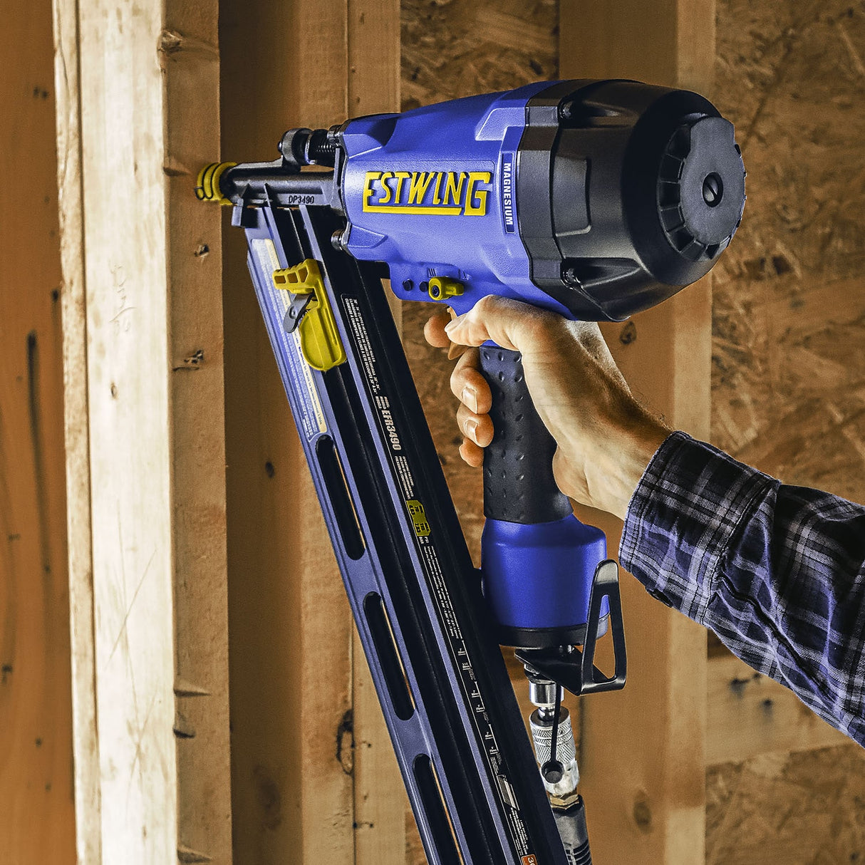 34 Degree Clipped Head 3.5-in Pneumatic Framing Nailer EFR3490