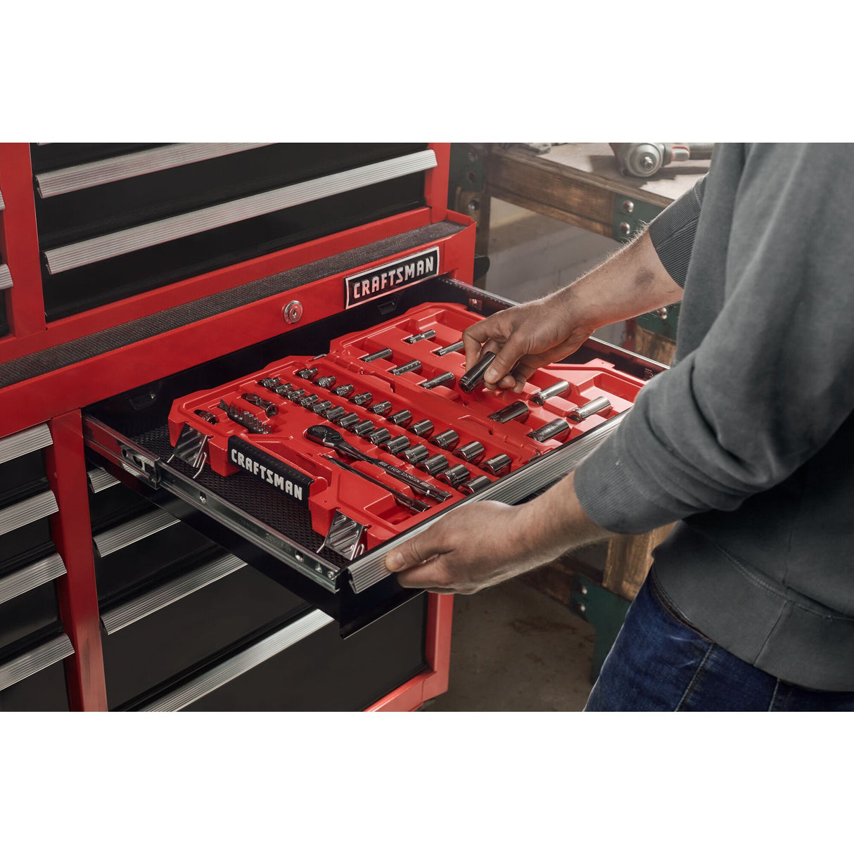 2000 Series 52-in W x 37.5-in H 10-Drawer Steel Rolling Tool Cabinet (Red) CMST98273RB