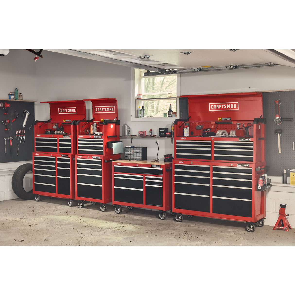 2000 Series 40.6-in L x 34-in H 7-Drawers Rolling Red Wood Work Bench CMST98271RB