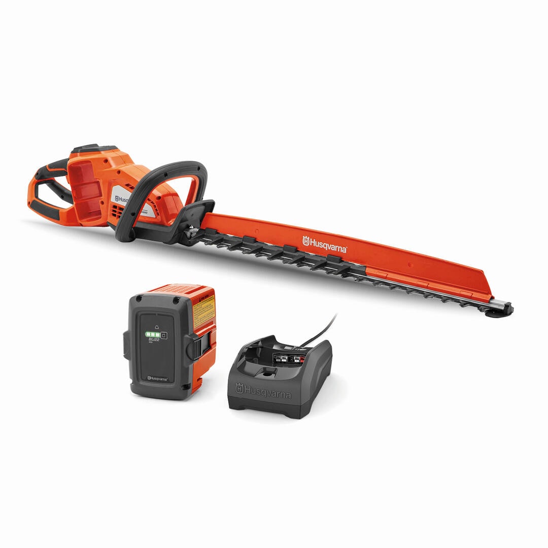 Hedge Master 320iHD60 40-volt 24-in Battery Hedge Trimmer 4 Ah (Battery and Charger Included) 970592602