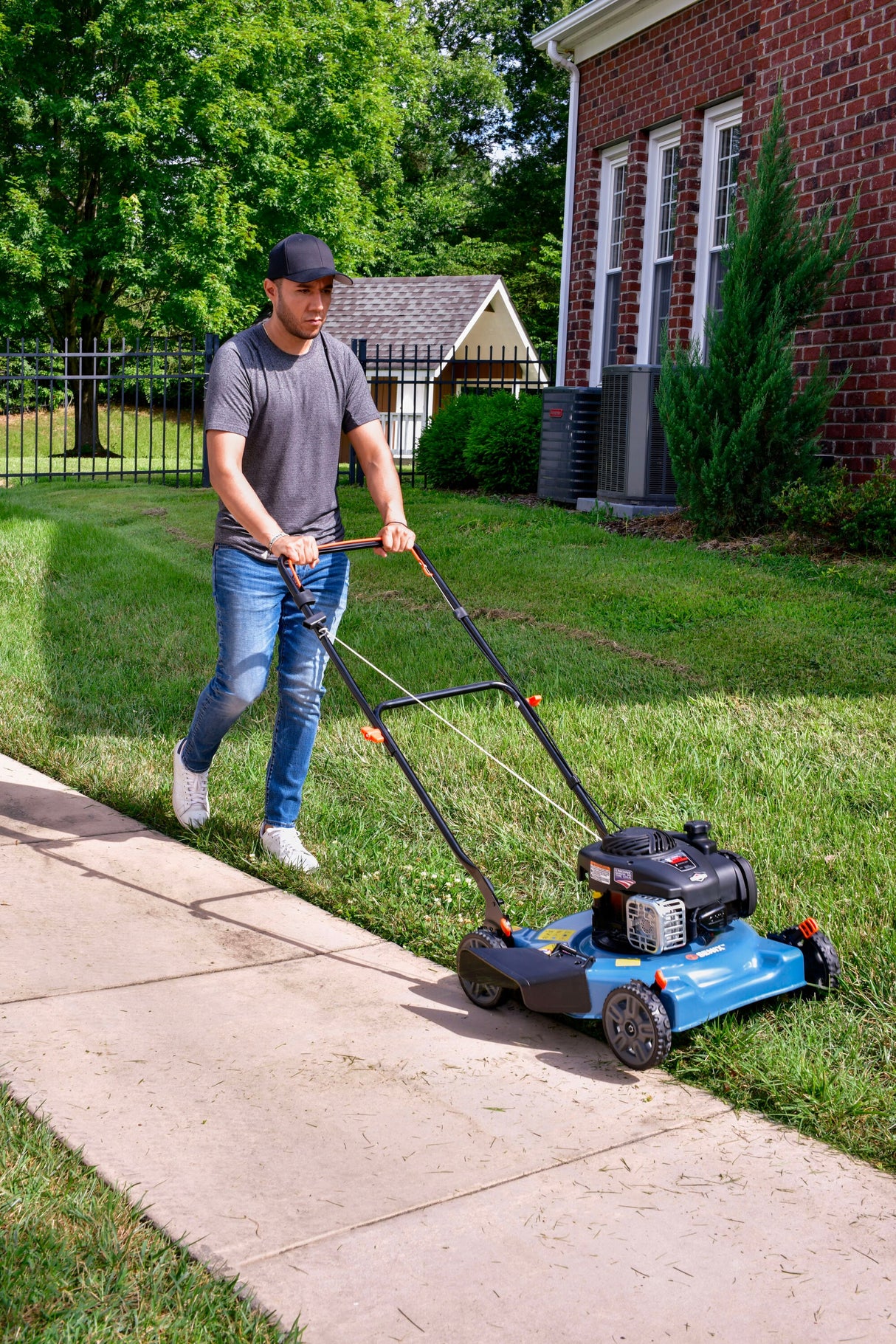 20-in Gas Push Lawn Mower with 125-cc Briggs and Stratton Engine LSPG-L3