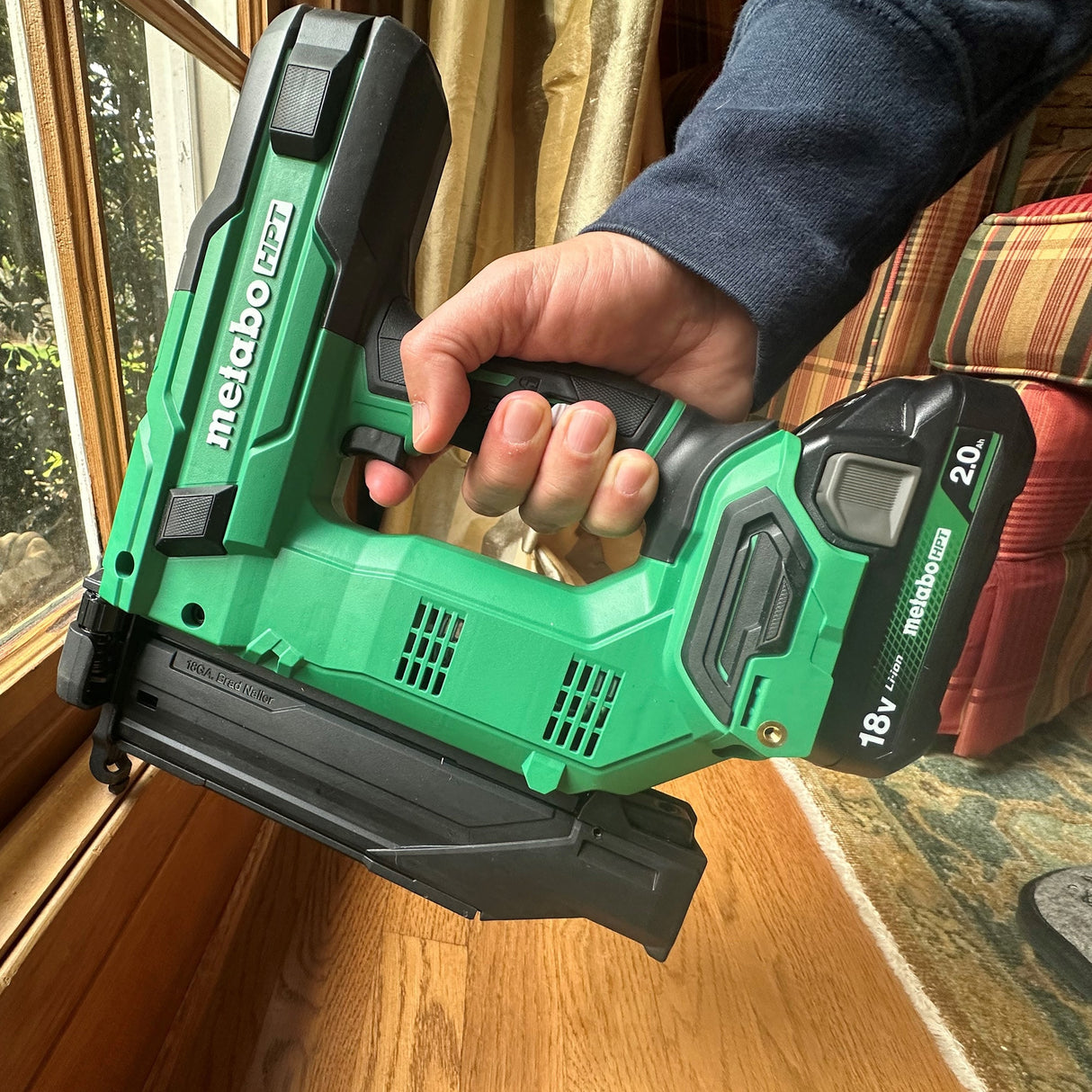 MultiVolt 2-in 18-Gauge Cordless Brad Nailer (Battery & Charger Included) NT1850DGM