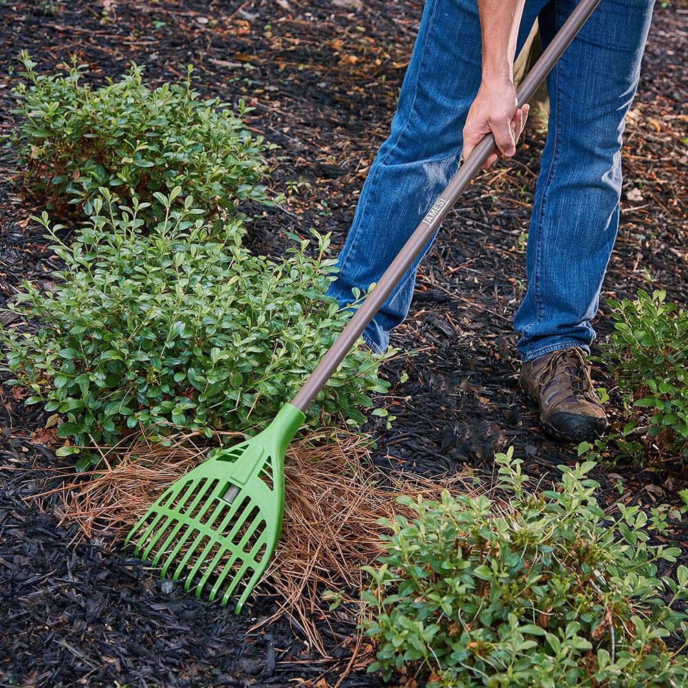 8 In. Poly Head 11-Tine Shrub Rake with 60 In. Steel Handle 2915900